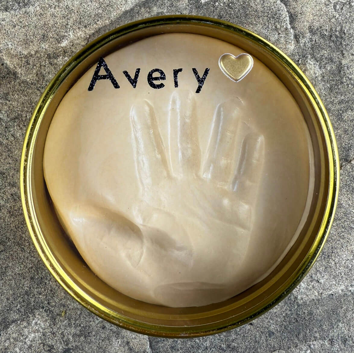 Medium Avery