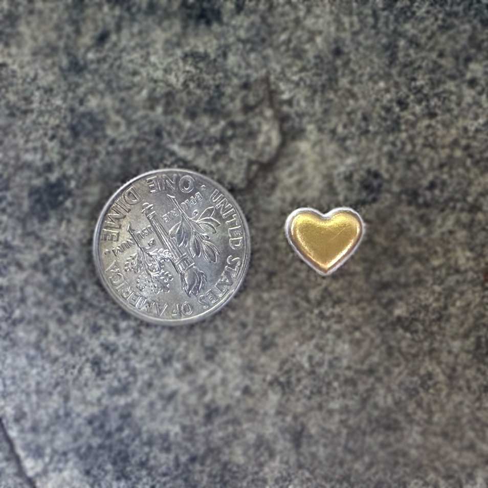 Small Gold Heart Sticker blur